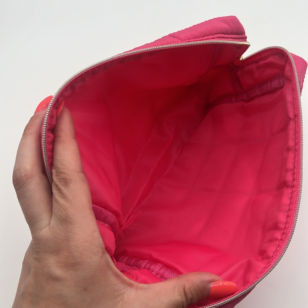 SEPHORA PINK QUILTED MAKE UP BAG - Picture 5 of 5